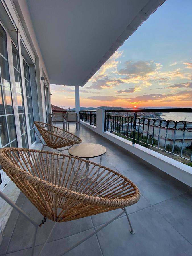 Villa Eleni Greece - Wonderful Sea View Studios Nea Roda Exteriör bild