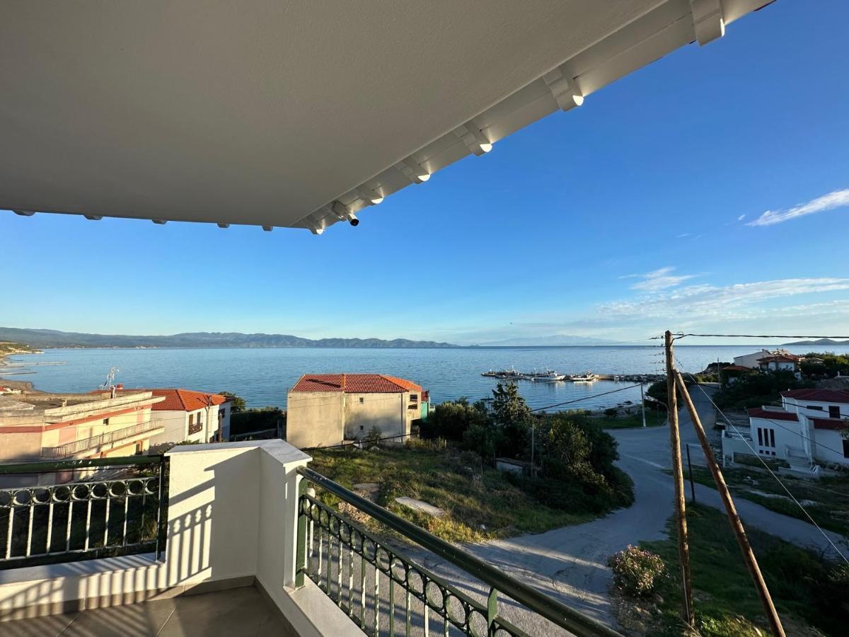 Villa Eleni Greece - Wonderful Sea View Studios Nea Roda Exteriör bild