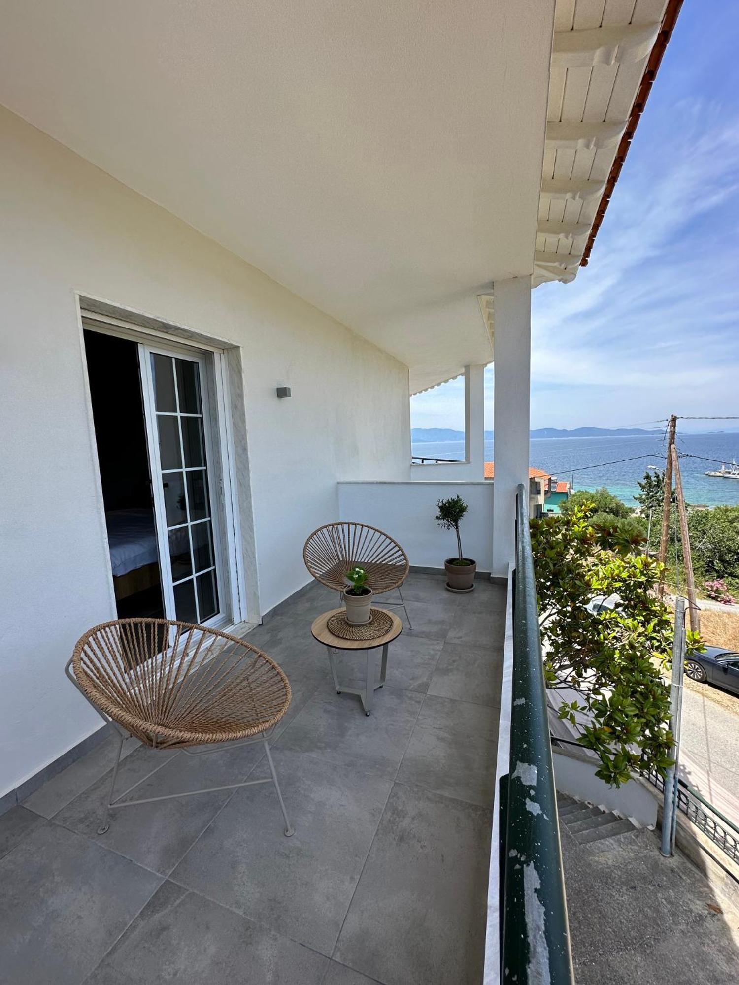 Villa Eleni Greece - Wonderful Sea View Studios Nea Roda Exteriör bild