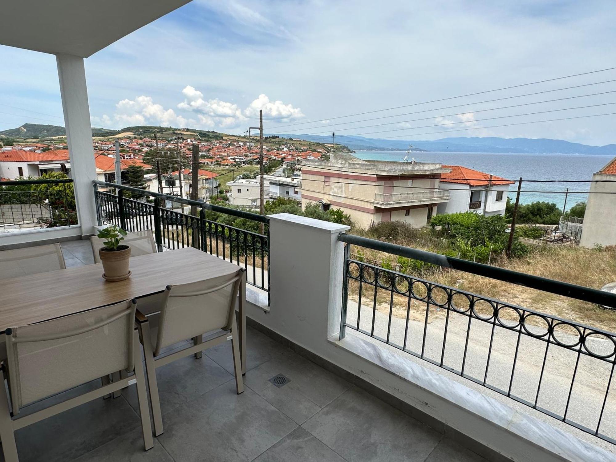 Villa Eleni Greece - Wonderful Sea View Studios Nea Roda Exteriör bild
