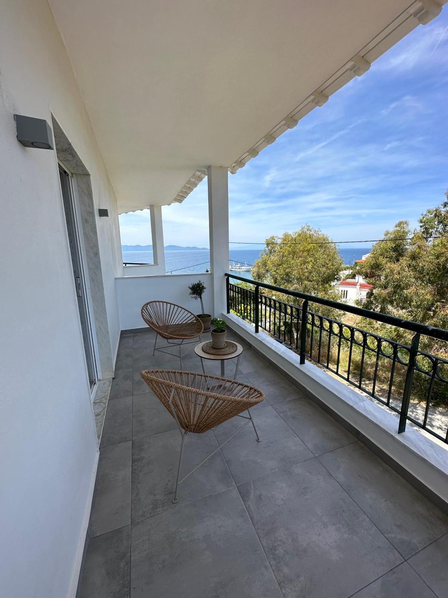 Villa Eleni Greece - Wonderful Sea View Studios Nea Roda Exteriör bild