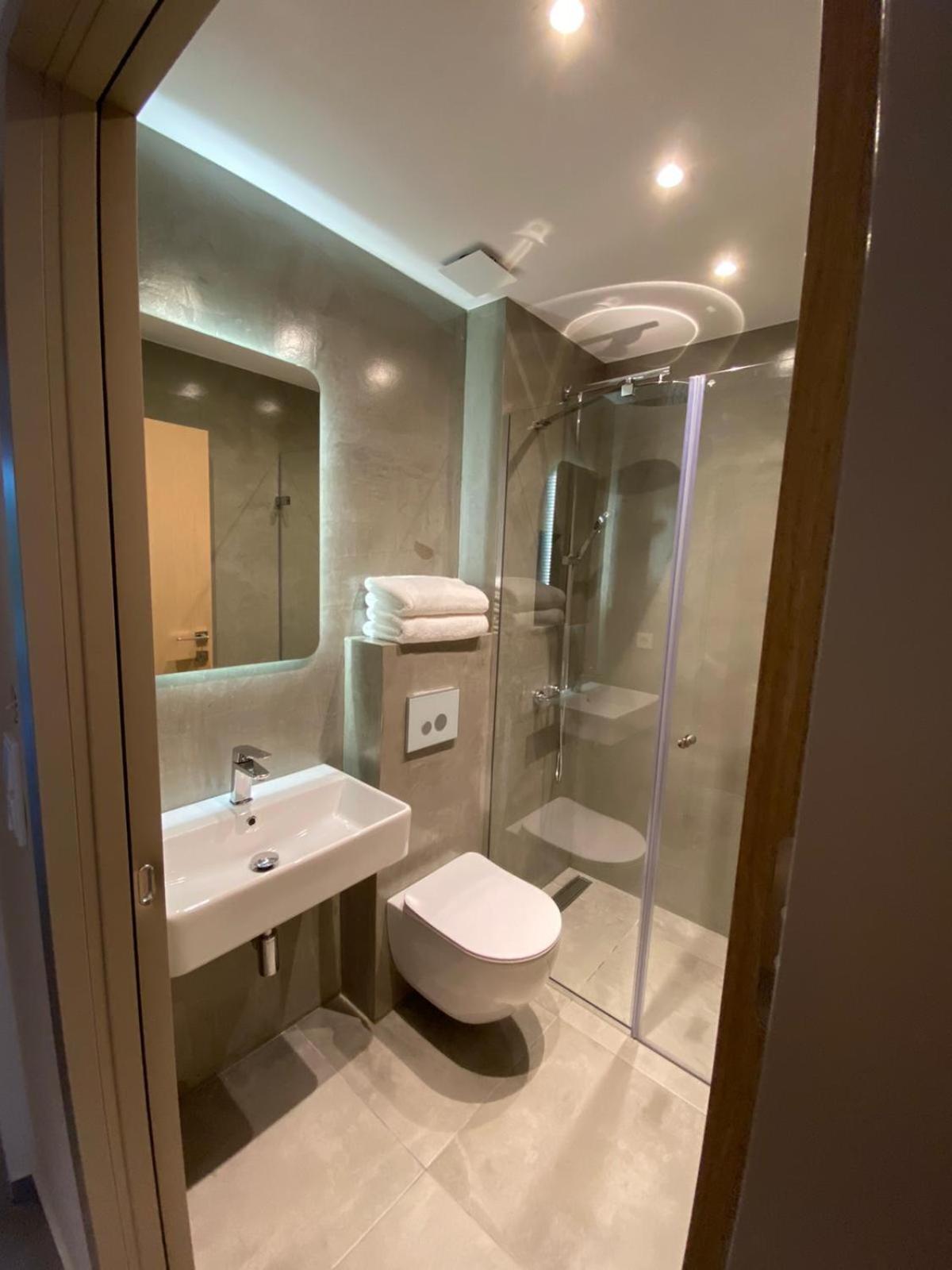 Villa Eleni Greece - Wonderful Sea View Studios Nea Roda Exteriör bild
